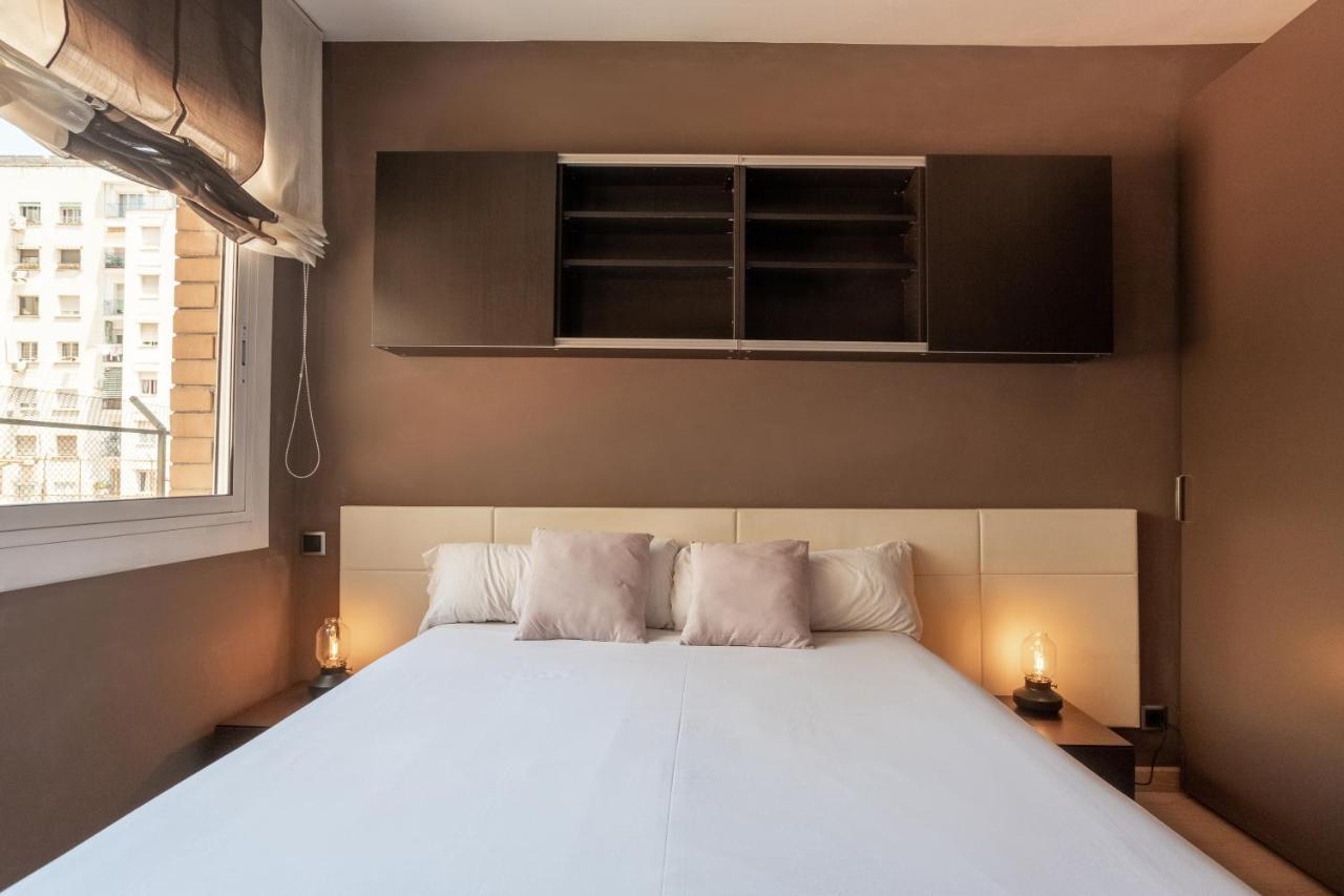 Apartment Sunny Beachside Haven 2 Bd In The Marina District Barcelona